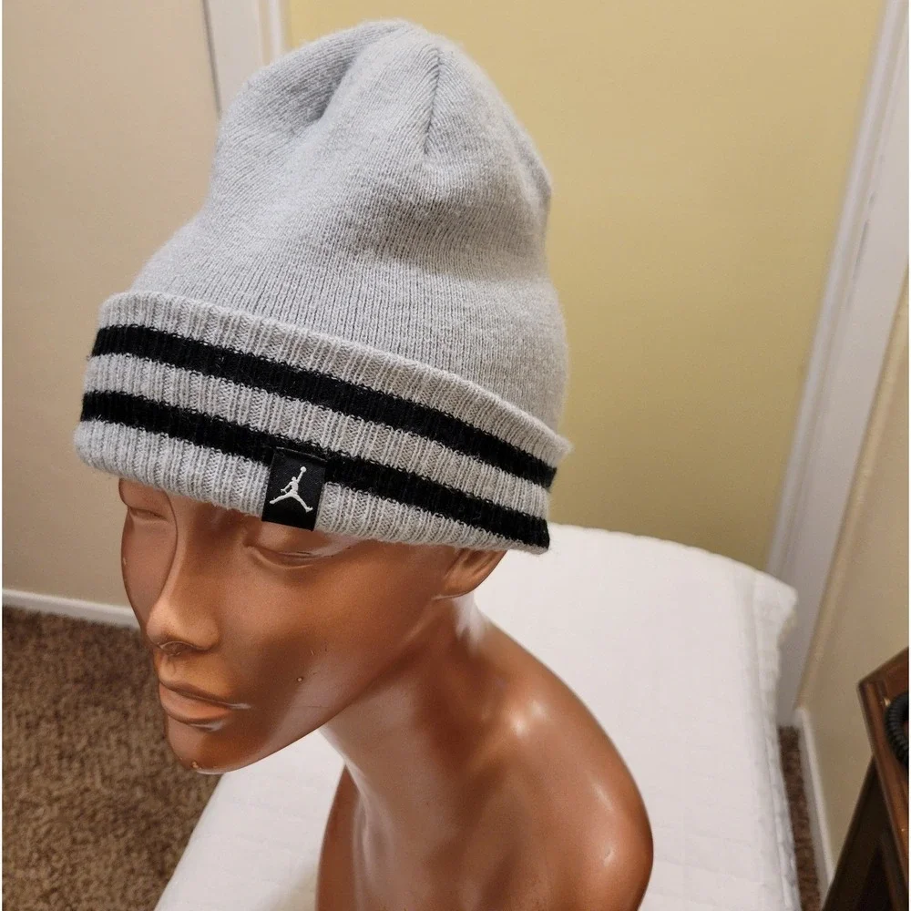 Jordan Jumpman Cuffed Beanie Gray Black Striped Hat Basketball Winter Minimalist